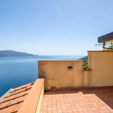 Capo Stella Villa Lacona