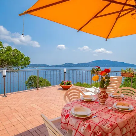 Villa Capo Stella Lacona