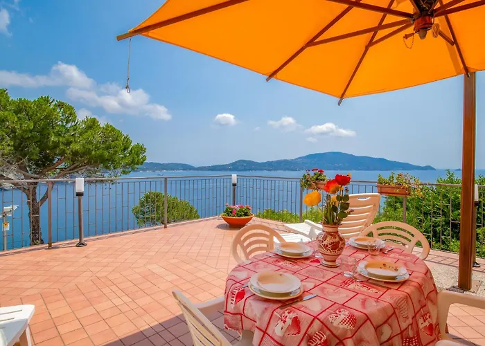 Villa Capo Stella Lacona