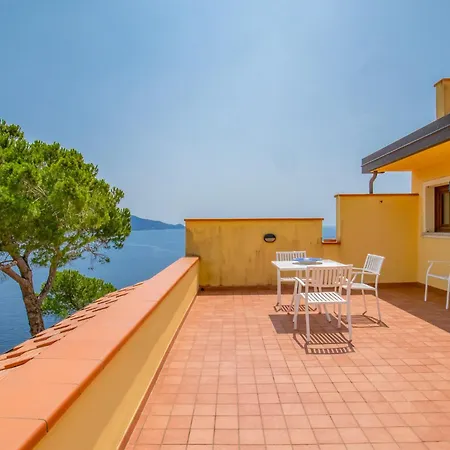 Capo Stella * Lacona